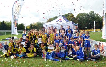 Młodzi piłkarze z Połańca wygrali turniej Świętokrzyskich Orłów 2022 w Jędrzejowie